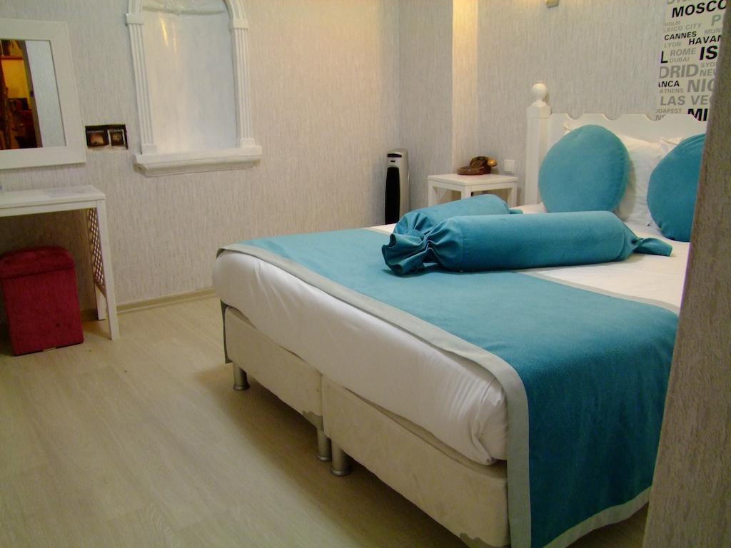 Hotel Ishakpasa Konagi اسطنبول الغرفة الصورة
