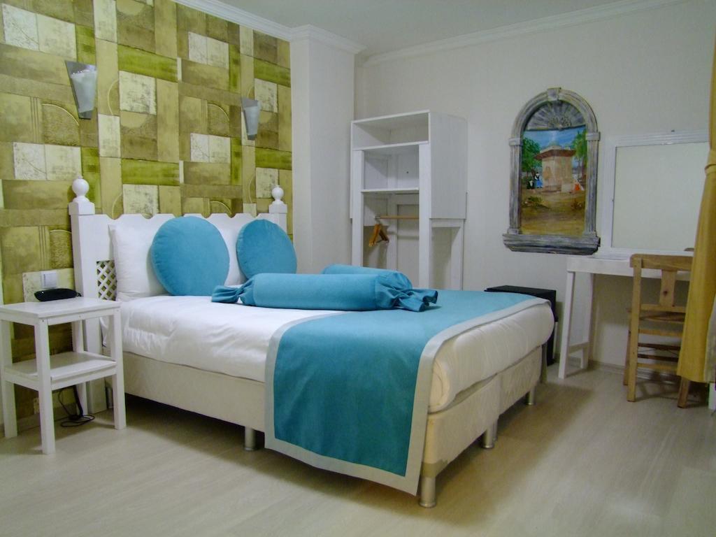 Hotel Ishakpasa Konagi اسطنبول الغرفة الصورة