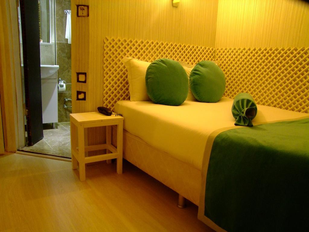 Hotel Ishakpasa Konagi اسطنبول الغرفة الصورة
