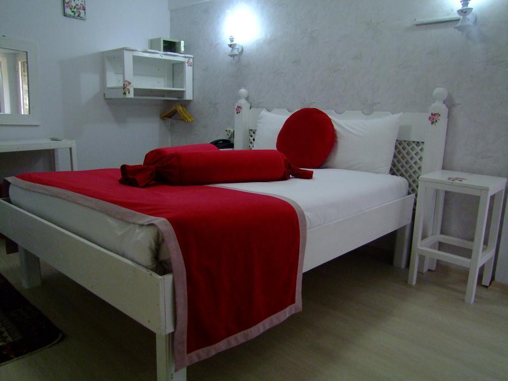Hotel Ishakpasa Konagi اسطنبول الغرفة الصورة