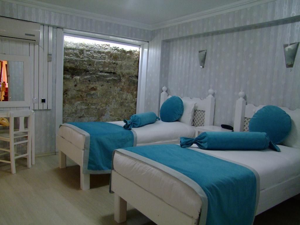 Hotel Ishakpasa Konagi اسطنبول الغرفة الصورة