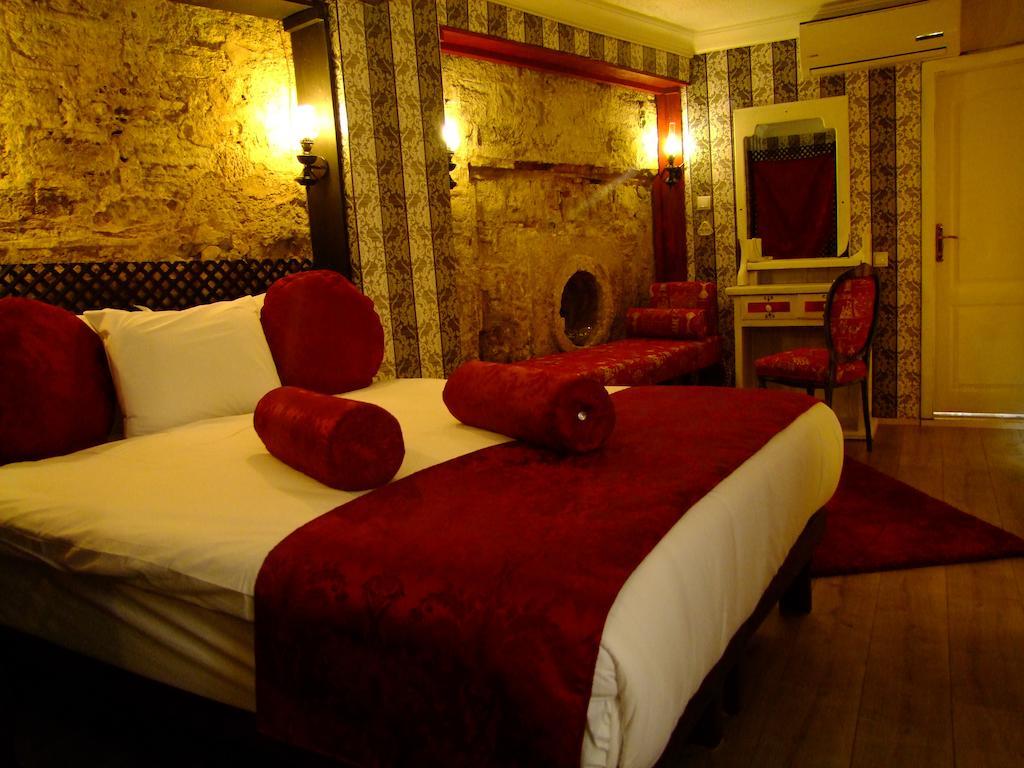 Hotel Ishakpasa Konagi اسطنبول الغرفة الصورة